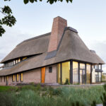 Best-thatch-roof-renovation.jpg