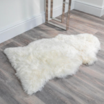 natural-sheepskin-rug.png