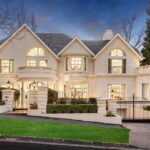 Predictsite-Top-Luxury-Homes-Melbourne-Diamond-Builders.jpg