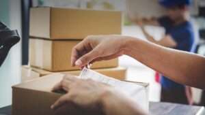 5 Proven Strategies to Reduce International Shipping Costs for Your Business