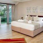 Luxury-Holiday-Accommodation-in-Cape-Town.jpg