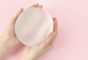 Why Women Are Choosing Breast Augmentation in Dubai
