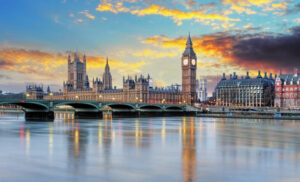 My Crazy Yet Awesome Experience with Delhi to London Flights – All Thanks to Binoco!