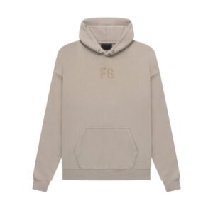 Essential Hoodie – The Modern Uniform for Effortless Style