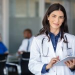 medical-career-expert.jpg