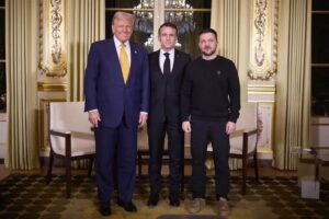 Trump-Zelensky Talks, FOMC Minutes, and Jackson Hole Speech Set to Drive Gold Price Volatility Toward $3,170