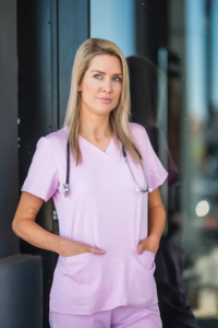 Comfort Meets Function: Scrub Tops Australia Professionals Swear By