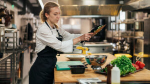 Transform Your Lahore Restaurant: Complete Technology Guide for Delivery, Kitchen & Reservation Management