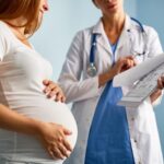 doc_with_pregnant_woman.jpg
