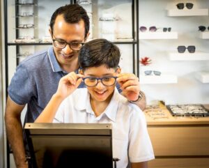 Find the Perfect Vision Partner: Your Complete Guide to Choosing the Best Optician Shop Near Me