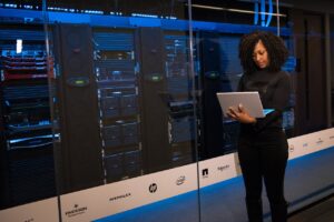 Enhancing Project Management and Collaboration in Qatari Enterprises Through Microsoft Dynamics