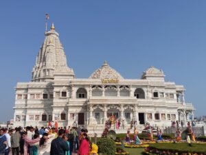 Delhi Mathura Vrindavan Agra Day Trip By Car – A Spiritual & Historical Journey in One Day