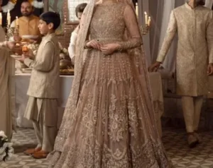 Explore Stunning Pakistani Clothes & Designer Dresses Online